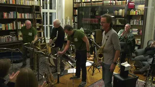 Saxofour mit weihnachtlichem Jazz